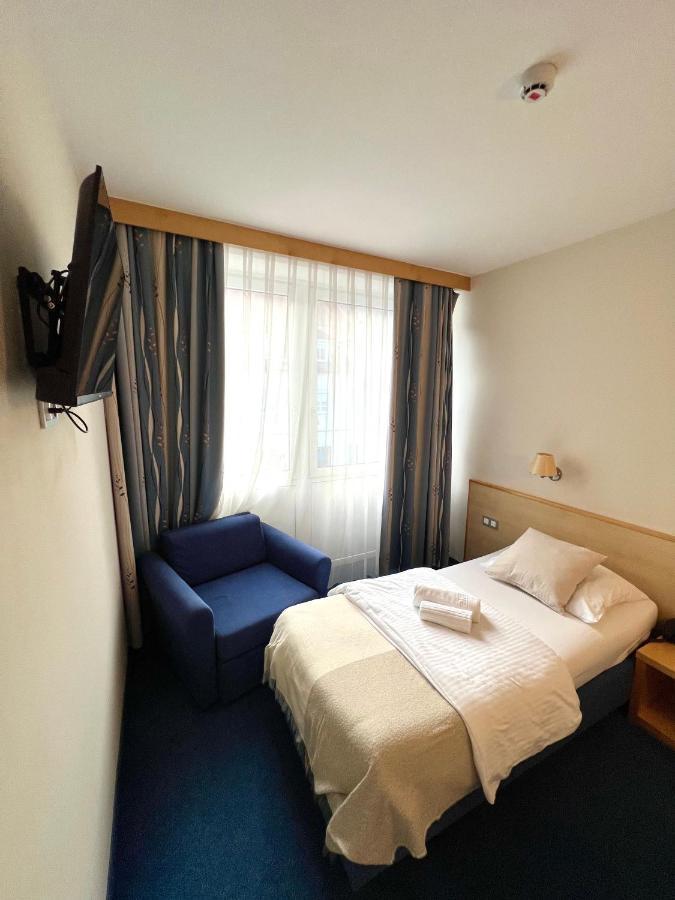 Hotel Jeruzalem 류토메르 외부 사진